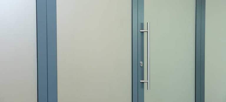 Pourquoi choisir des poignées de porte en aluminium ?